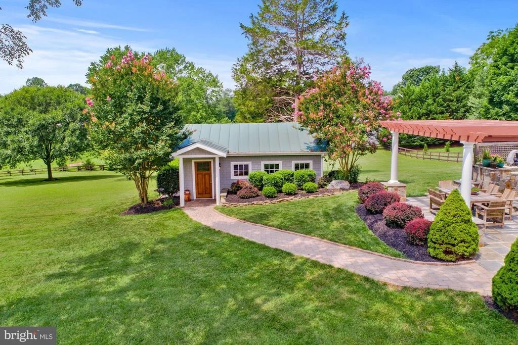Photo of 7510 CLIFTON ROAD