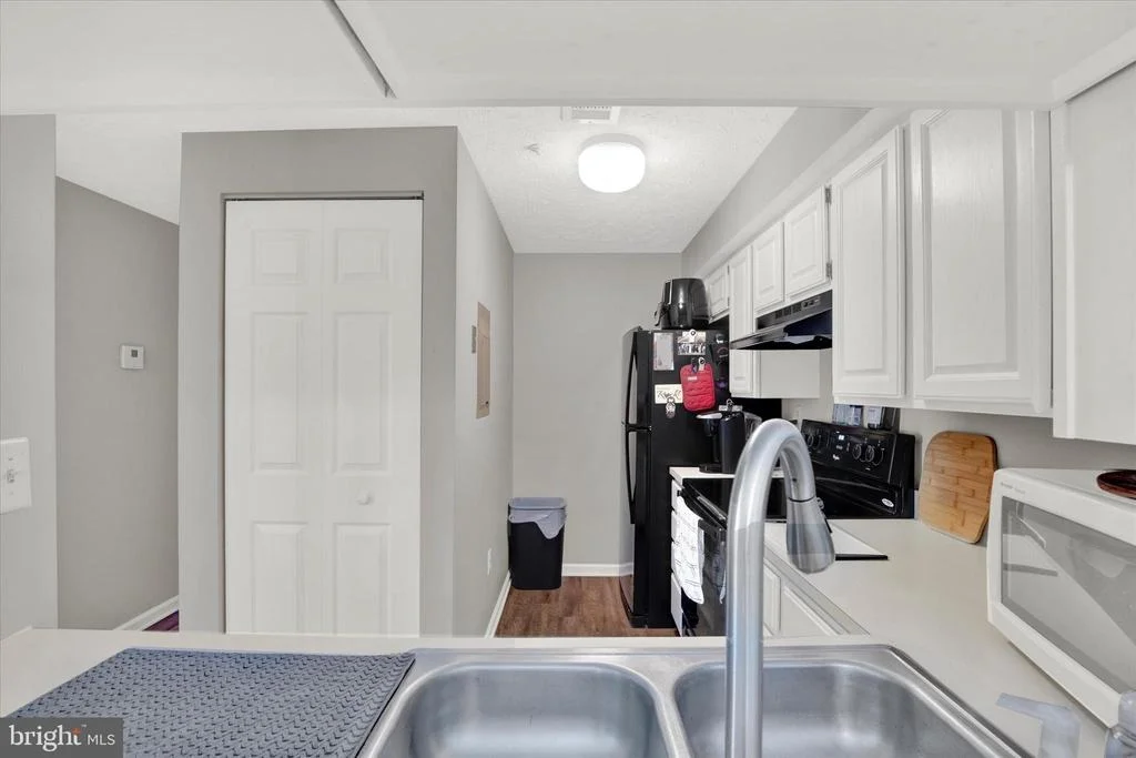 Photo of Unit 200L at 200 OAK LEAF CIRCLE