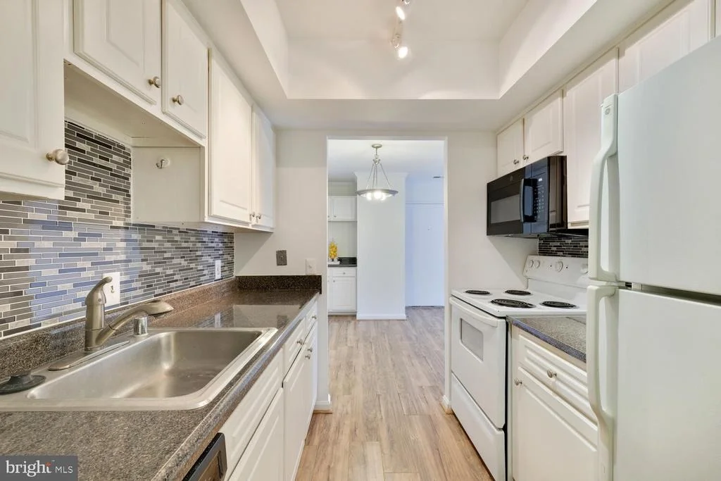 Photo of Unit 201 at 18302 STREAMSIDE DRIVE