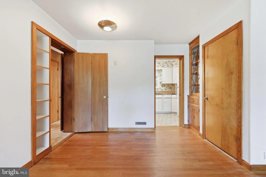Photo of 114 FAIRVIEW AVENUE