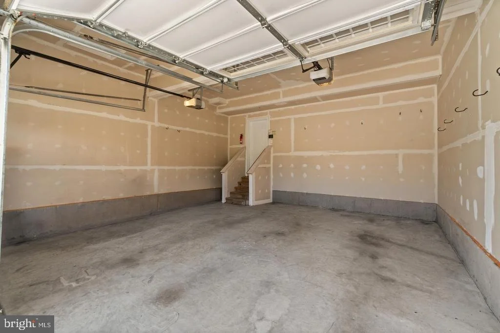 Photo of 9613 MANOR OAKS VIEW