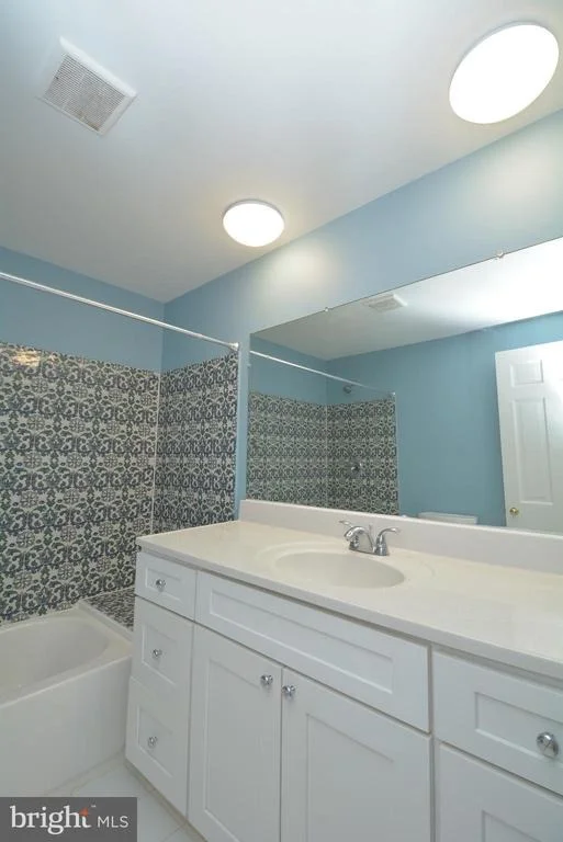 Photo of 8709 HIGHGATE ROAD
