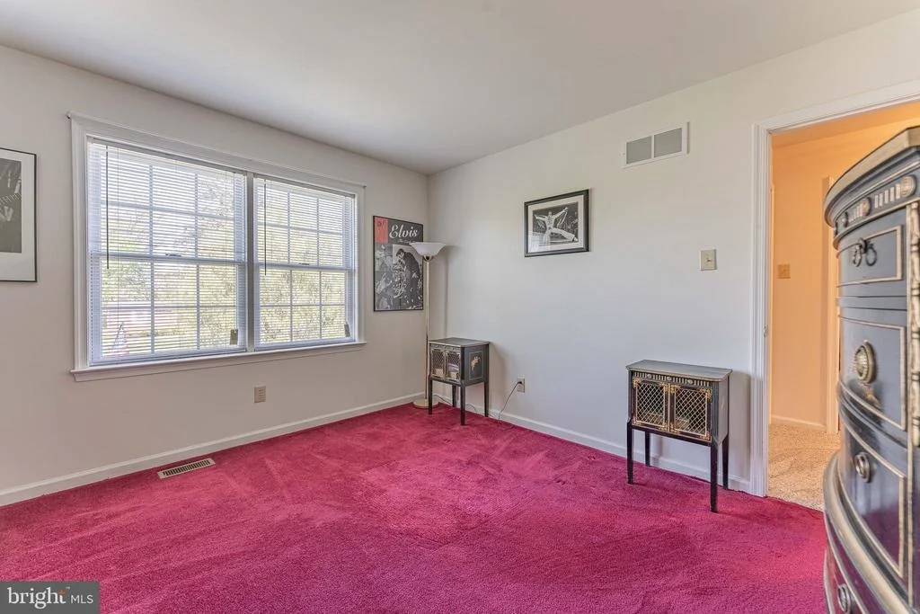 Photo of 209 W FORESTVIEW AVENUE
