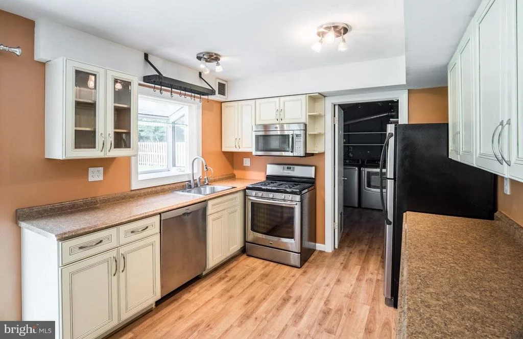 Photo of 12003 MILLSTREAM DRIVE