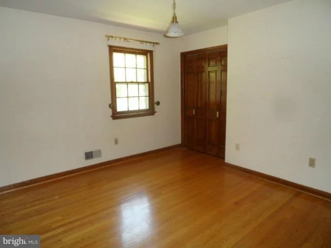 Photo of 5803 MEADOW DRIVE