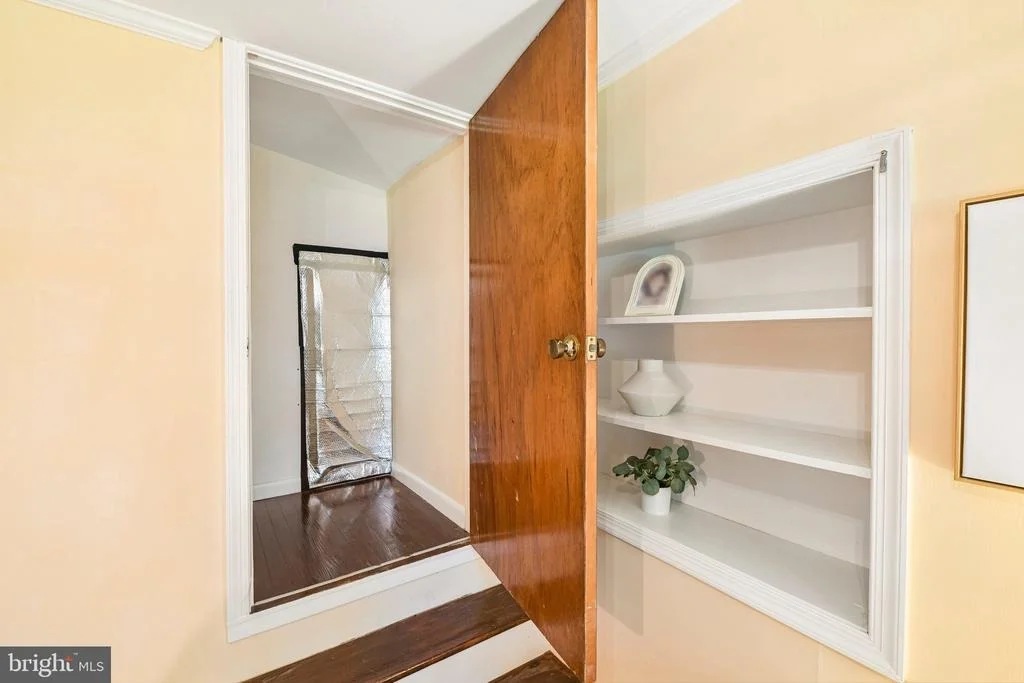 Photo of 8420 LEAF ROAD