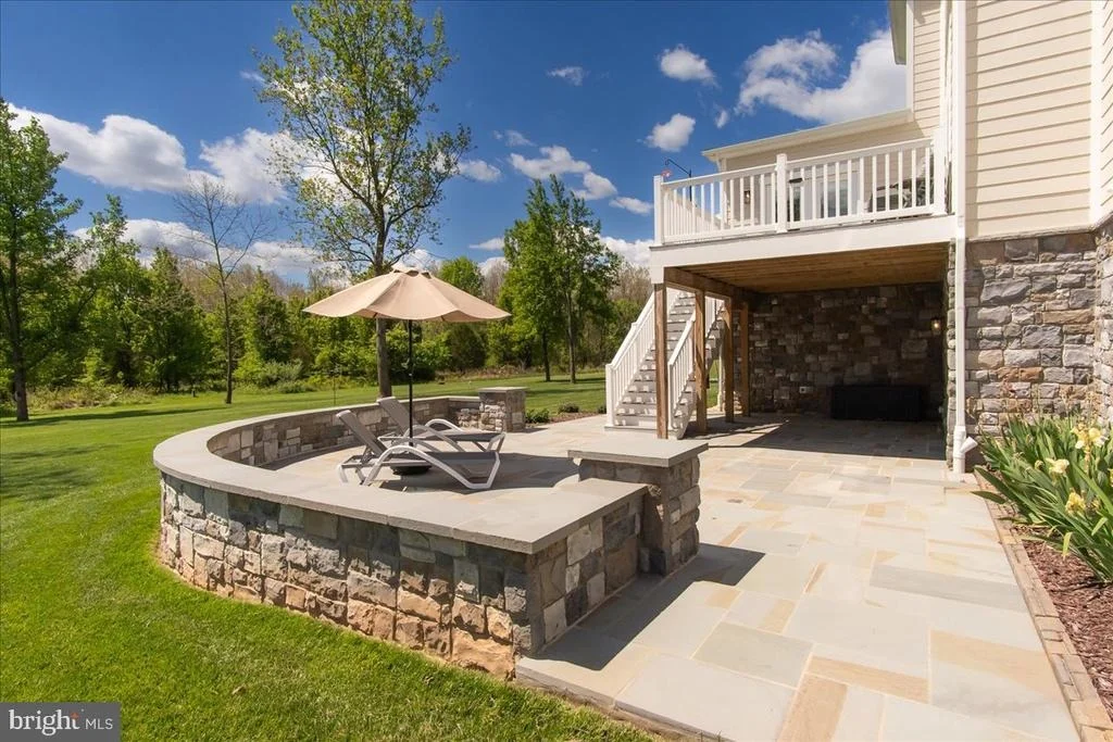 Photo of 7172 MEADOWBROOKE DRIVE