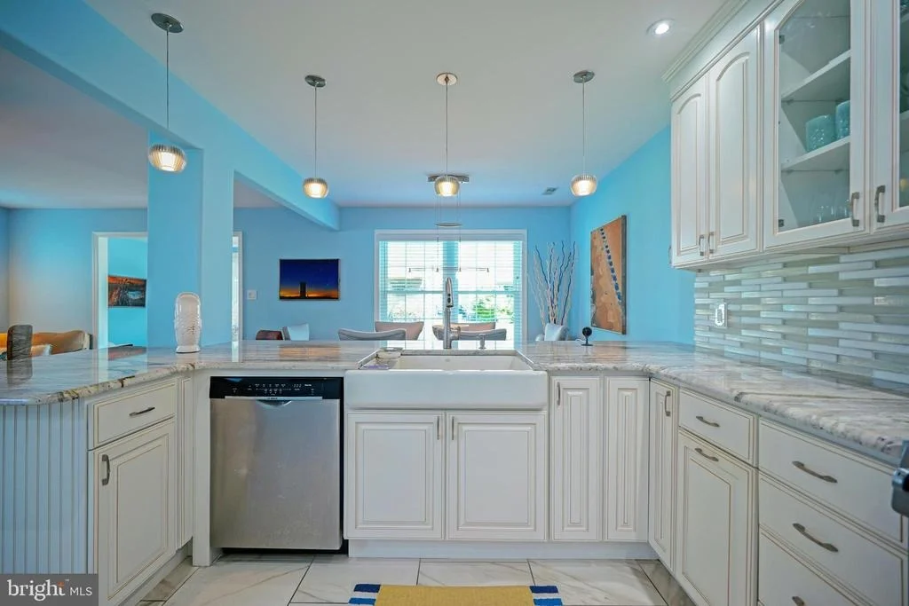 Photo of 8 CAROLINE LANE