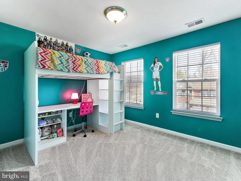 Photo of 6122 CLEMENTS LANE