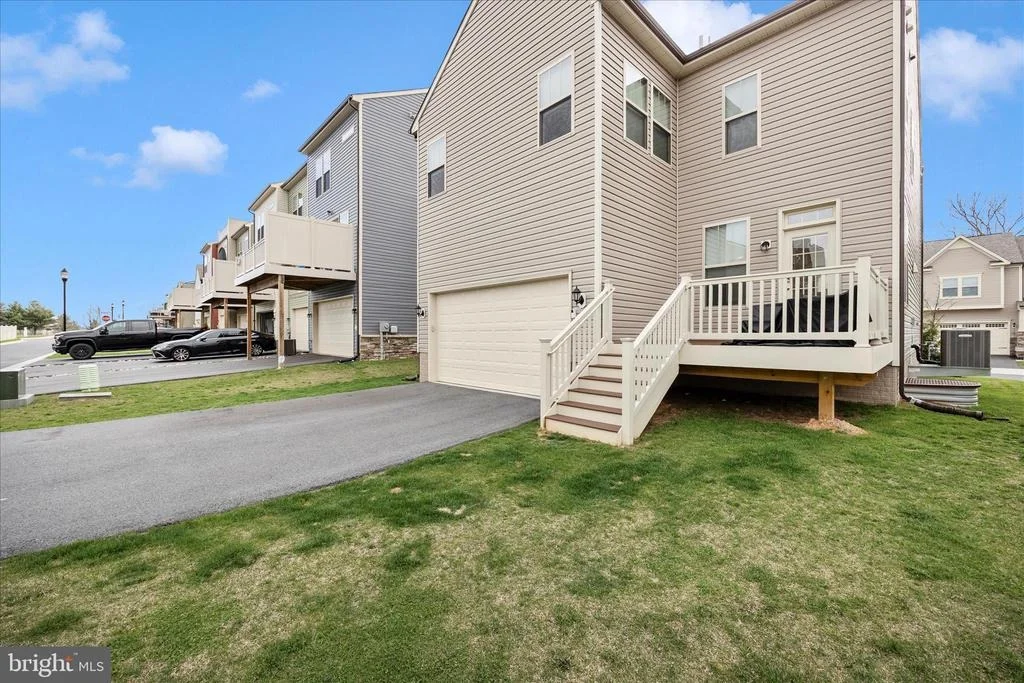 Photo of 1701 EVANSBERRY DR