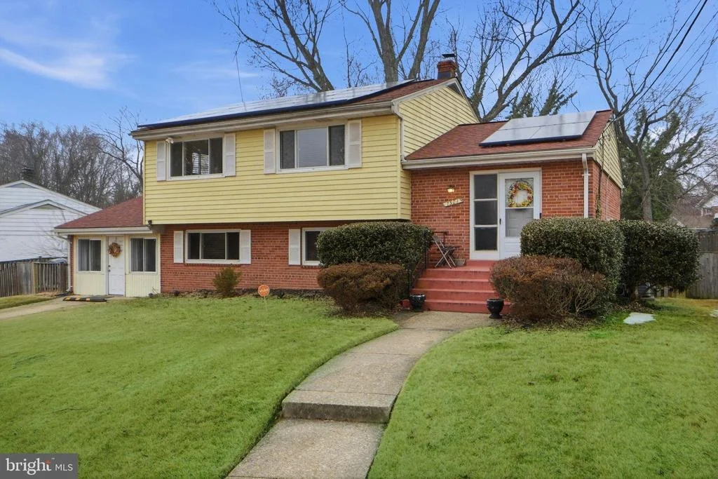 Photo of 7301 SHEFFIELD DRIVE