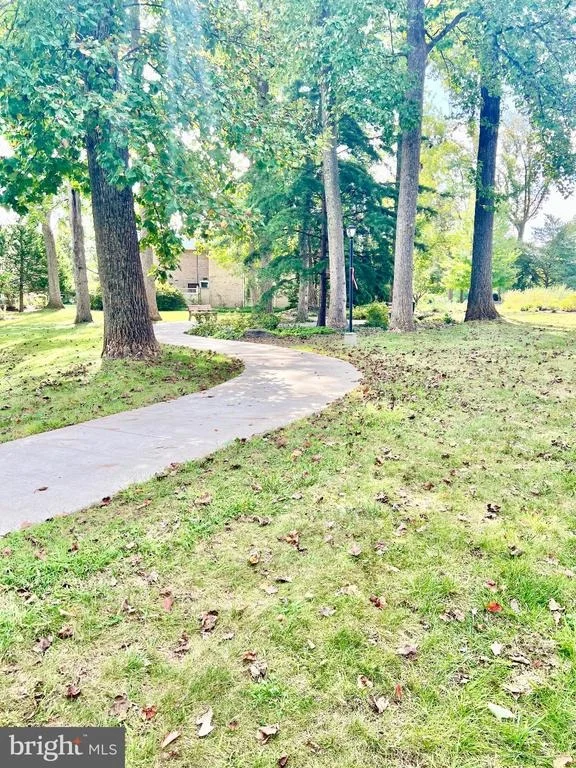 Photo of Unit 101B at 3640 GLENEAGLES DRIVE