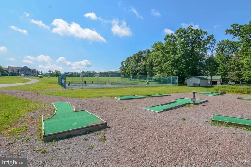 Photo of 282 LAKEFRONT LINKS DRIVE