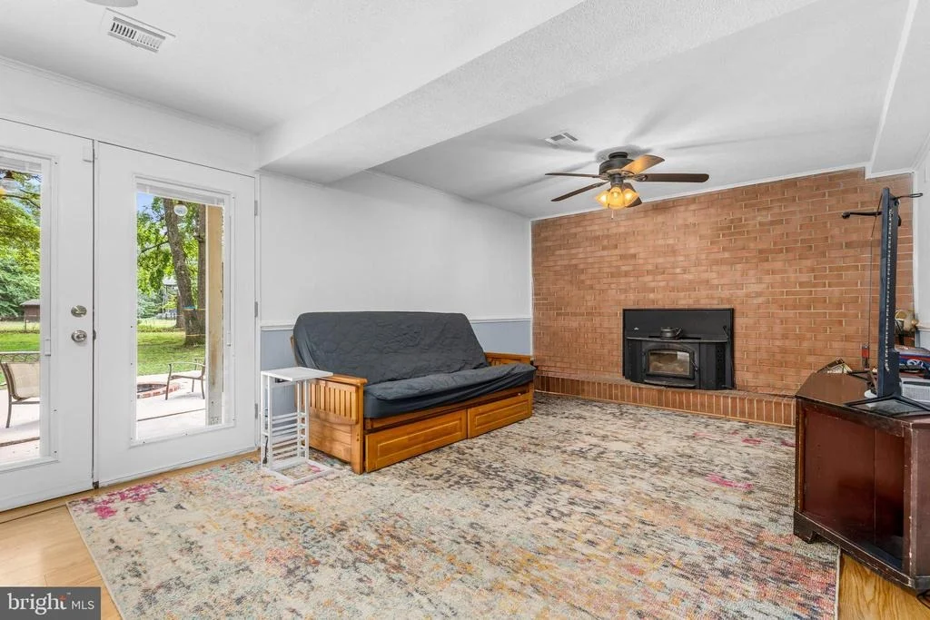 Photo of 6675 OAKWOOD CIRCLE