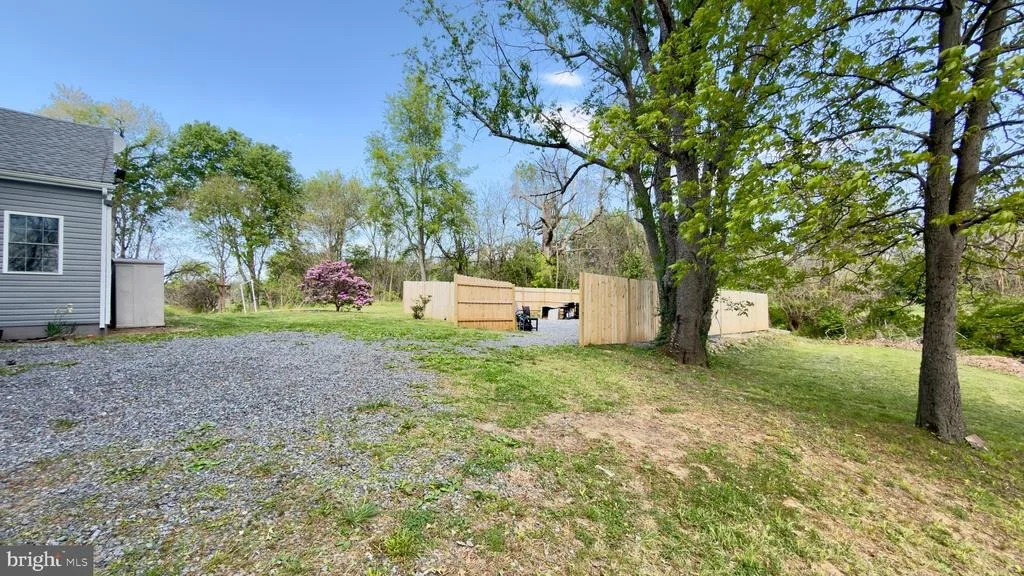 Photo of 1752 SUMMIT POINT ROAD