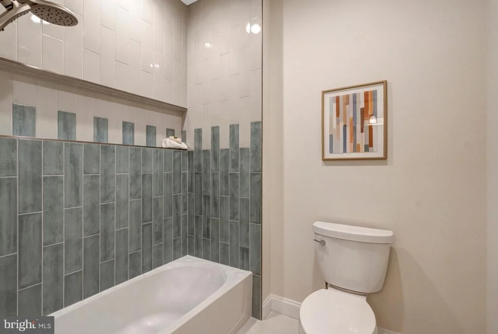 Photo of 1318 KURTZ ROAD