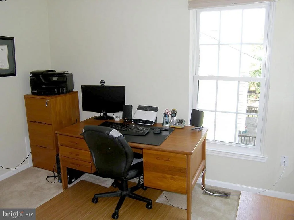 Photo of 127 BOOKHAM LANE