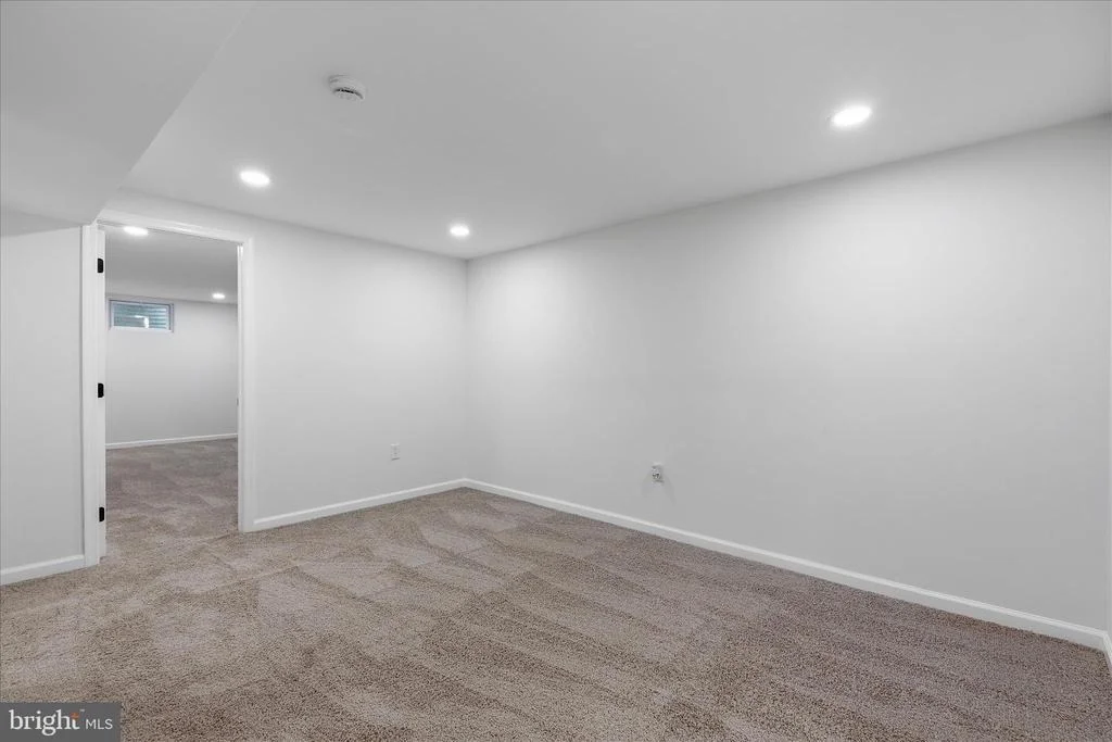 Photo of 1511 LONG POINT ROAD