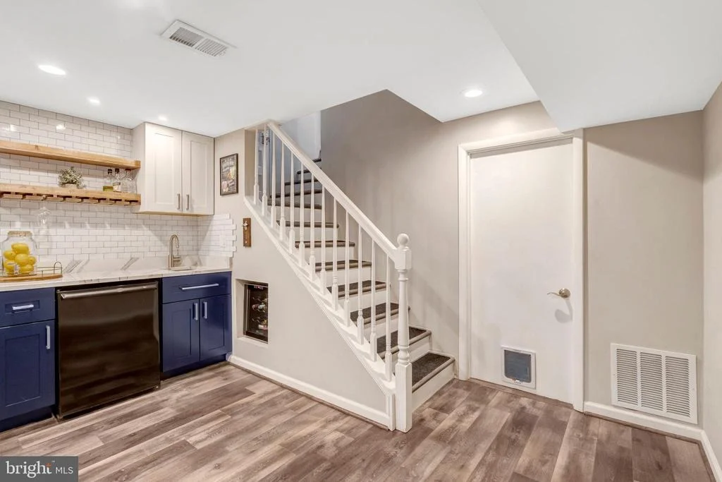Photo of 3907 FAIRVIEW DRIVE