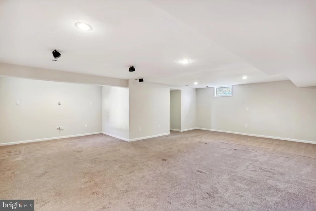 Photo of 5305 KINGSBROOK DRIVE
