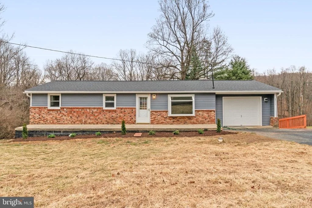 Photo of 6411 FULMER ROAD
