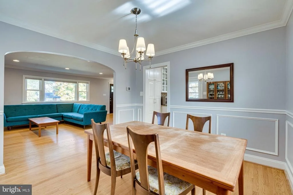Photo of 8993 MEADOWVIEW DRIVE