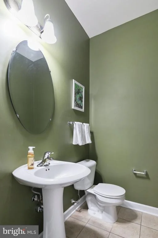 Photo of 10138 ROULETTE DRIVE