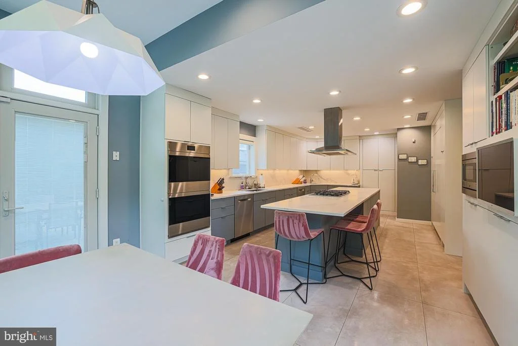 Photo of 6300 SHELRICK DRIVE