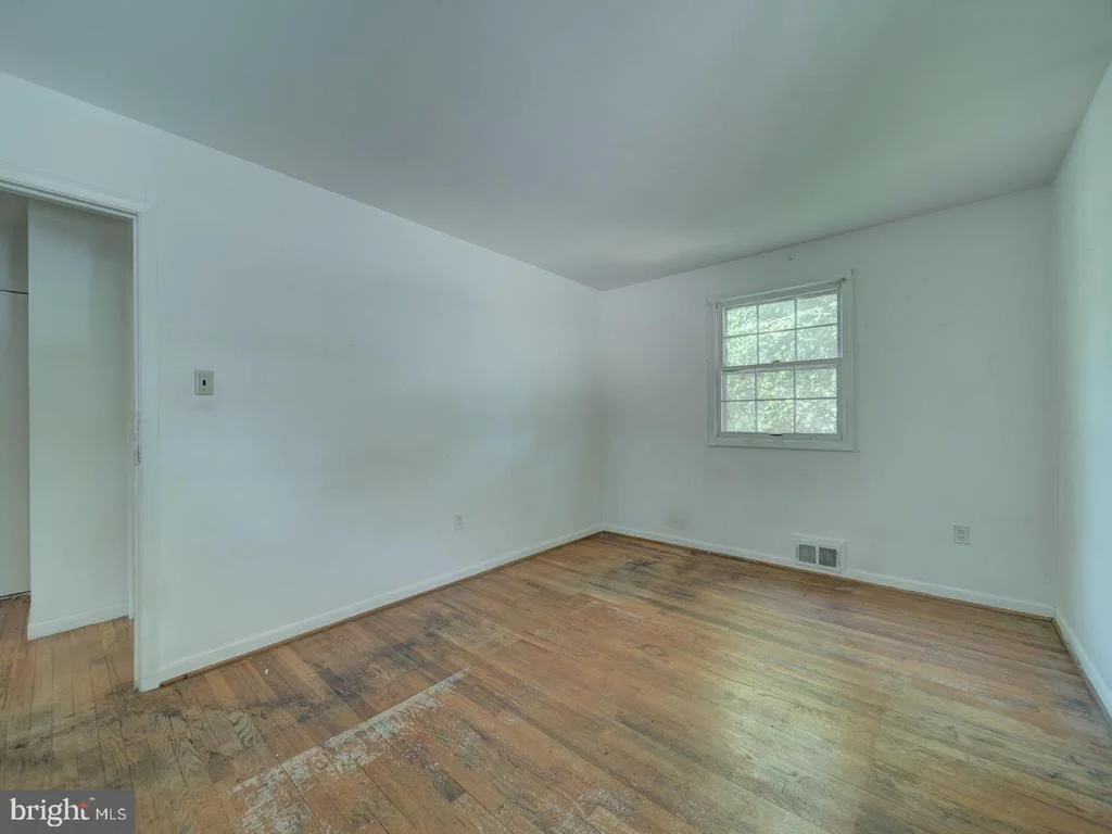 Photo of 12715 BARBARA ROAD