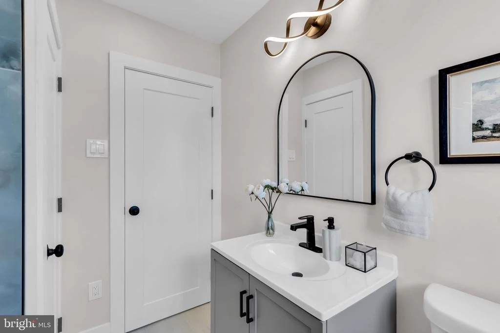 Photo of 103 CARVER DRIVE
