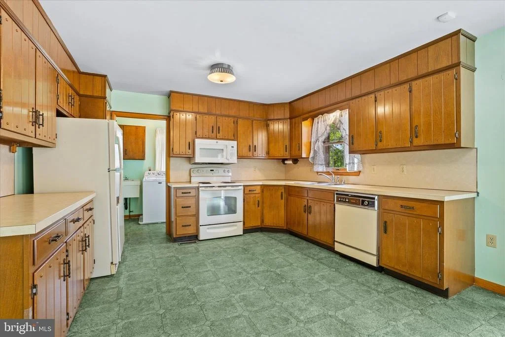 Photo of 12 CAROLINE DRIVE