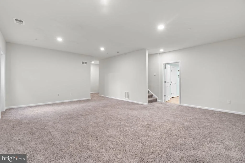 Photo of 9318 SYDNEY WAY