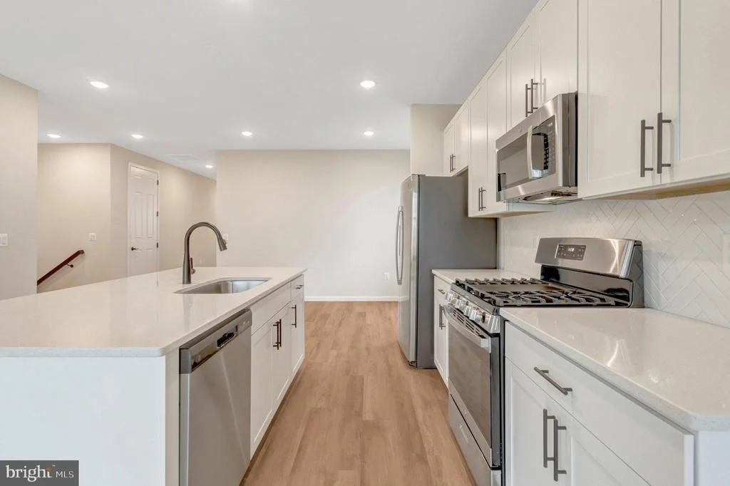 Photo of 104 MIDSUMMER