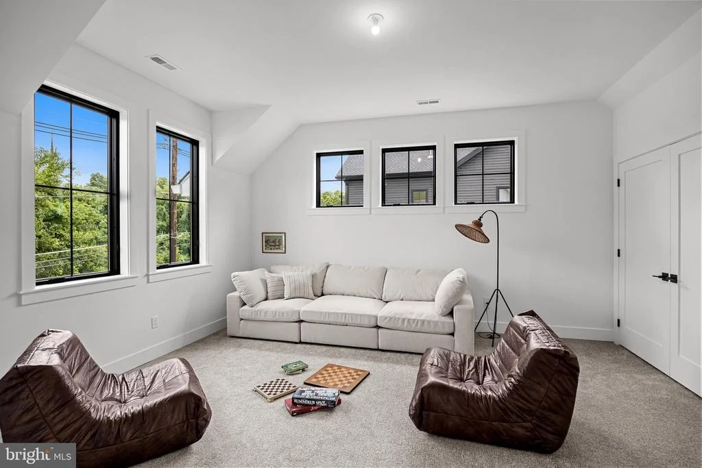 Photo of 6 CHAPEL AVENUE