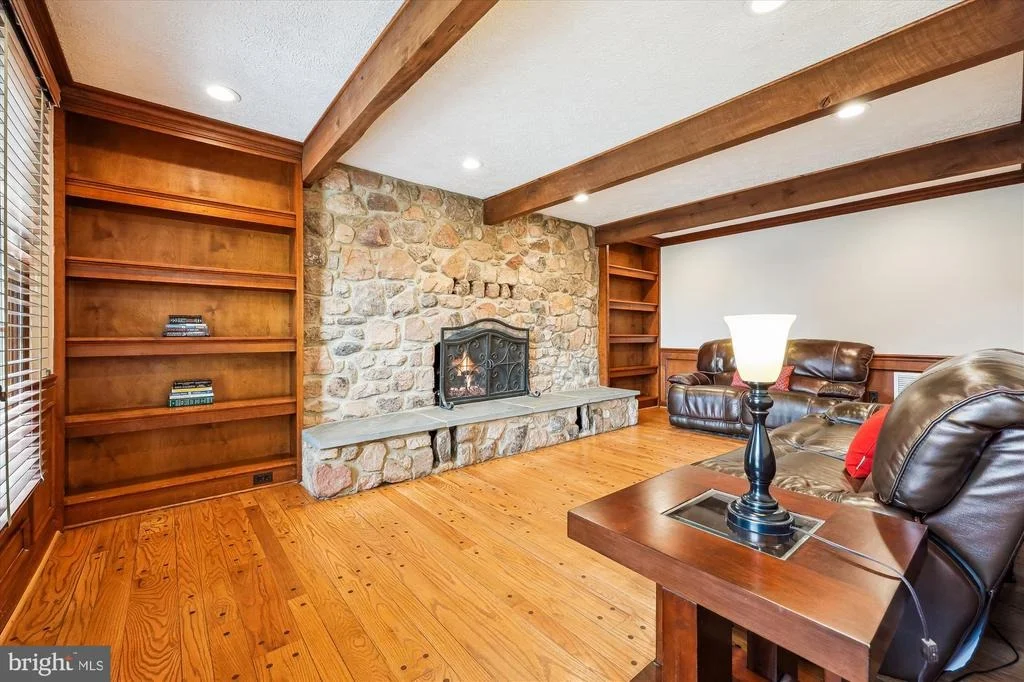 Photo of 15221 MIDDLEGATE ROAD