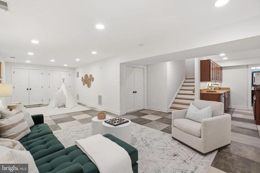 Photo of 2808 JOHN MARSHALL DRIVE
