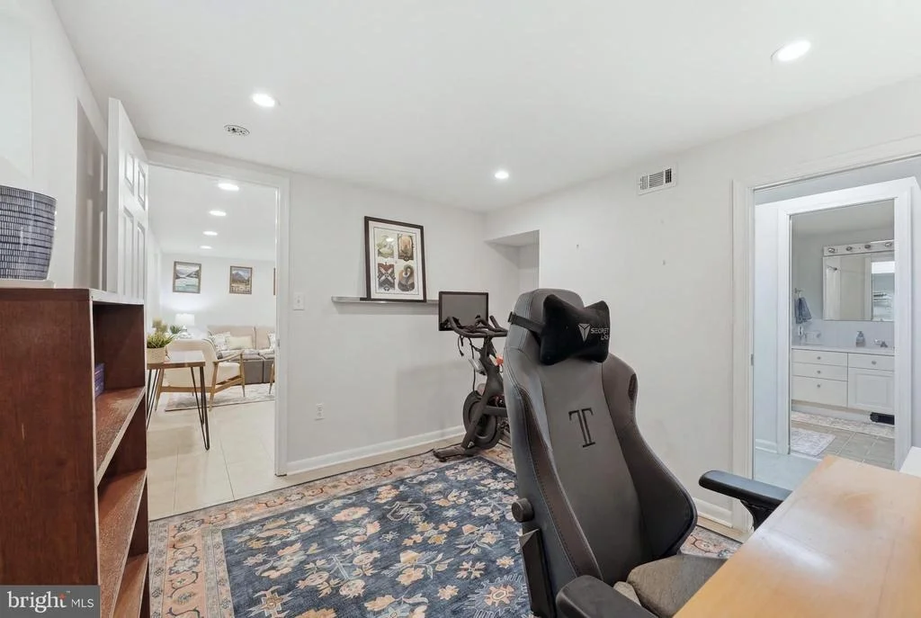 Photo of 9109 BRADFORD ROAD
