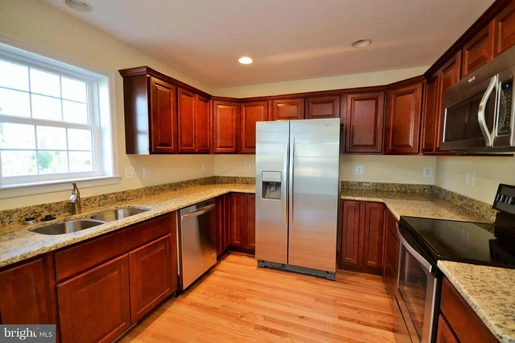 Photo of 628 LATANE DRIVE