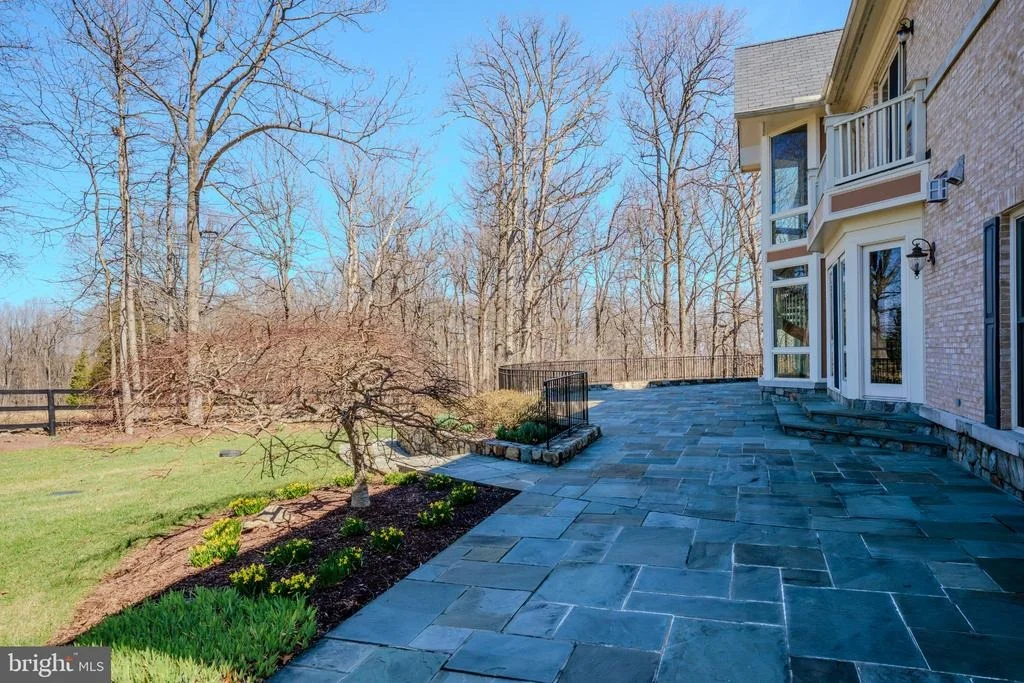 Photo of 40436 BEACON HILL DRIVE