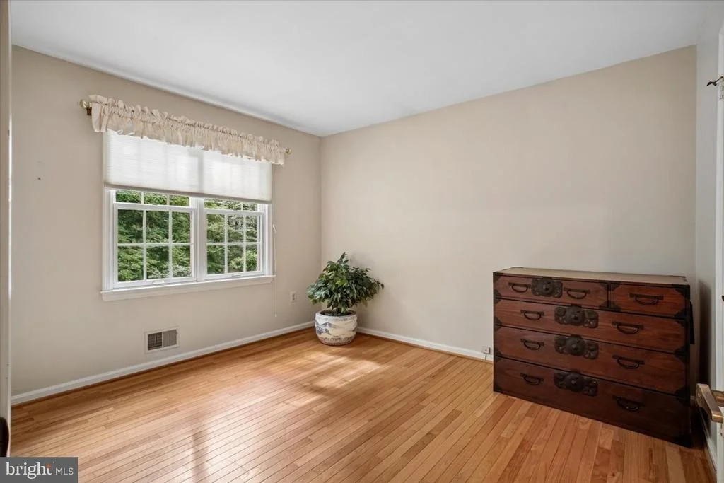 Photo of 4915 SHADOW VALLEY DRIVE