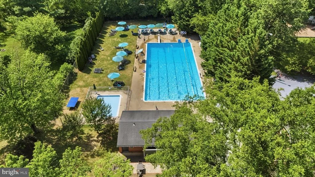 Photo of 8117 RUNNYMEADE DRIVE
