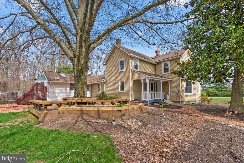 Photo of 3838 BELL ROAD