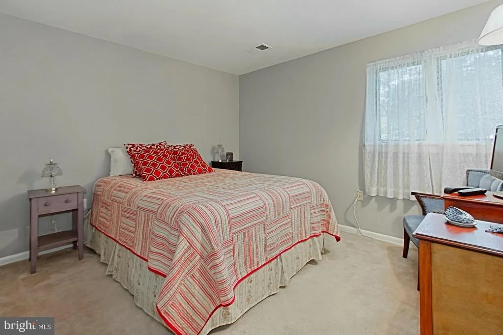 Photo of 8714 CENTER ROAD