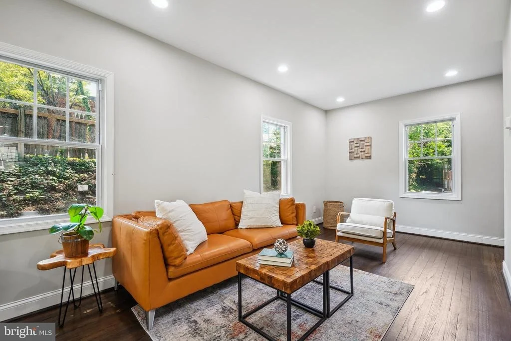 Photo of 514 SILVER SPRING AVENUE