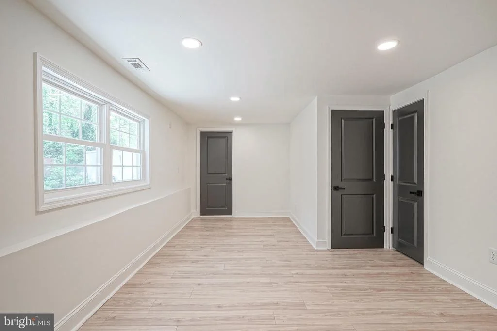 Photo of 383 MONTGOMERY DRIVE