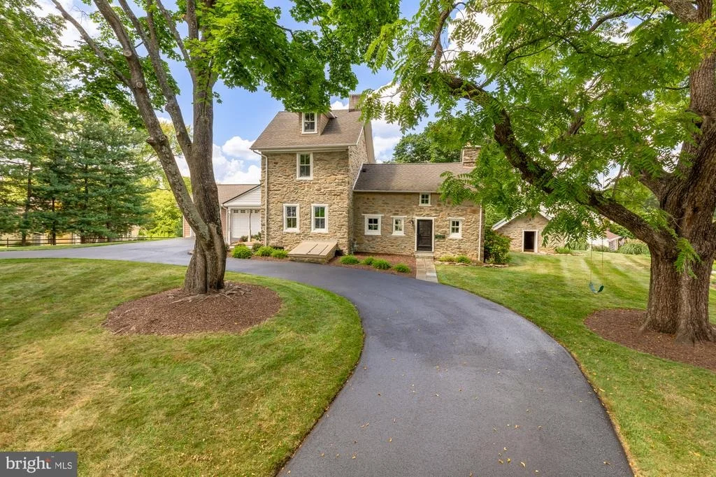 Photo of 1102 DULANEY GATE CIRCLE