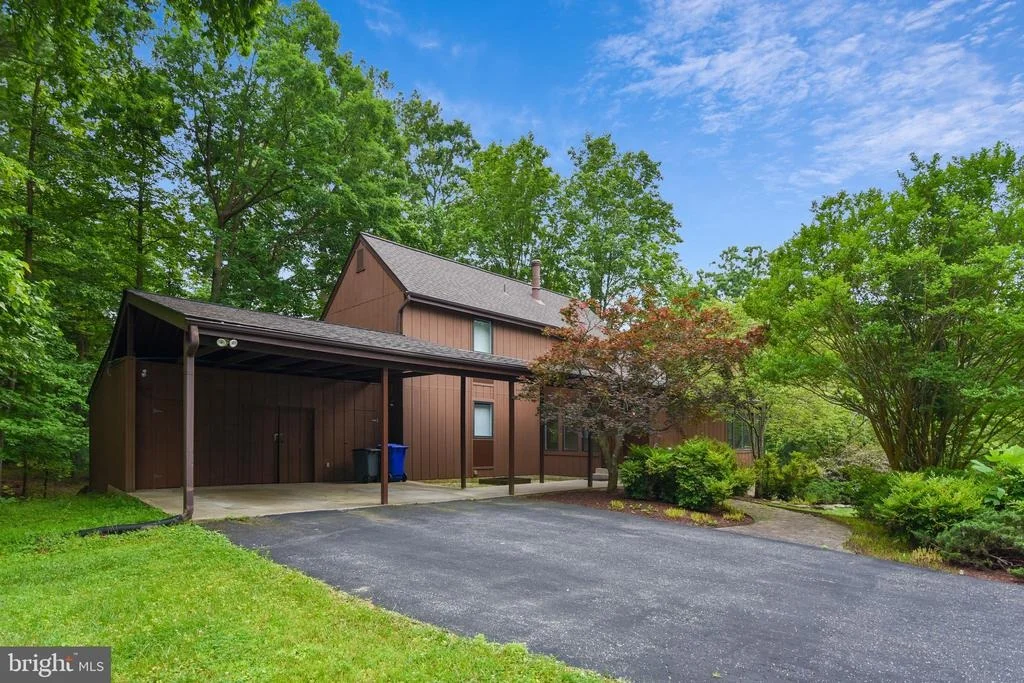 Photo of 1701 KIVA ROAD