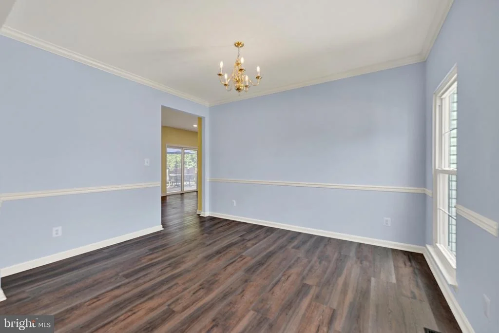 Photo of 1420 MOONSHADOW ROAD