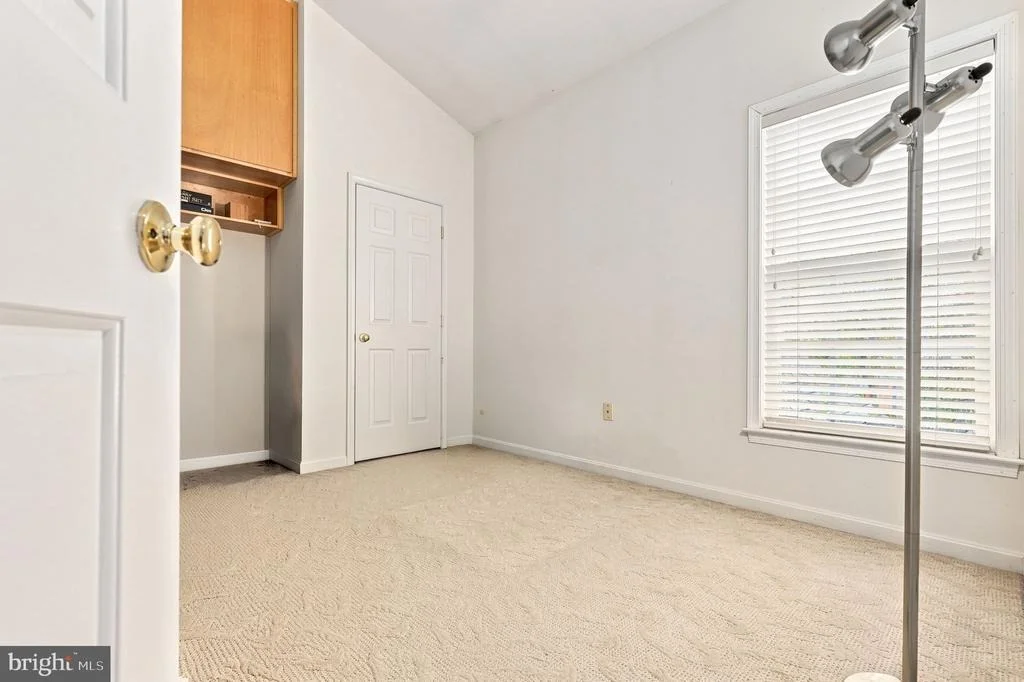 Photo of 6405 IVY SPRING ROAD