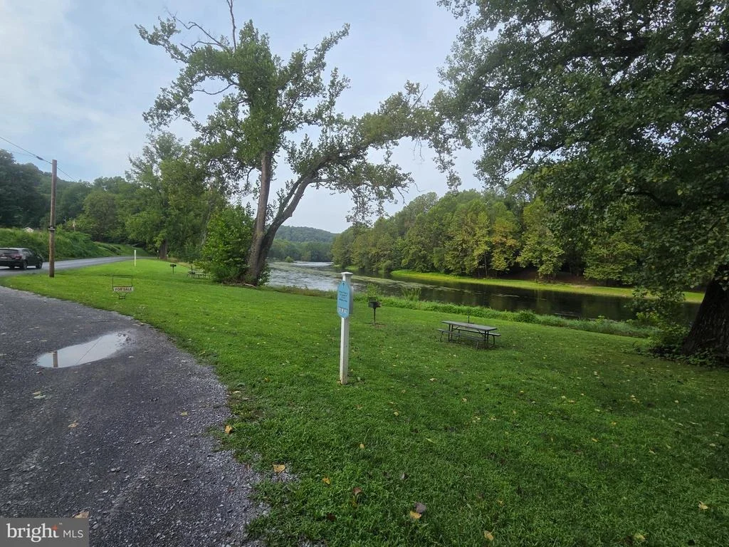 Photo of 39 & 37 WHISTLE LANE